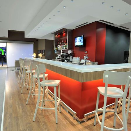 Campanile Malaga Airport Hotel Restaurant photo